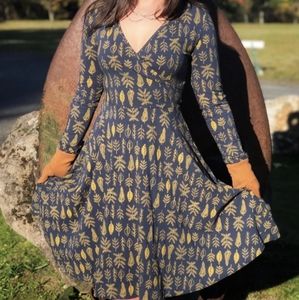 Modcloth Blue and Gold Leaf Pattern Dress